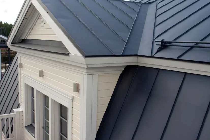 Delený zvitok na falcovanie Ruukki PLX 620 mm, hr. 0,6 mm, 1 m²